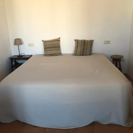 Family Homefromhomees Bed & Breakfast
